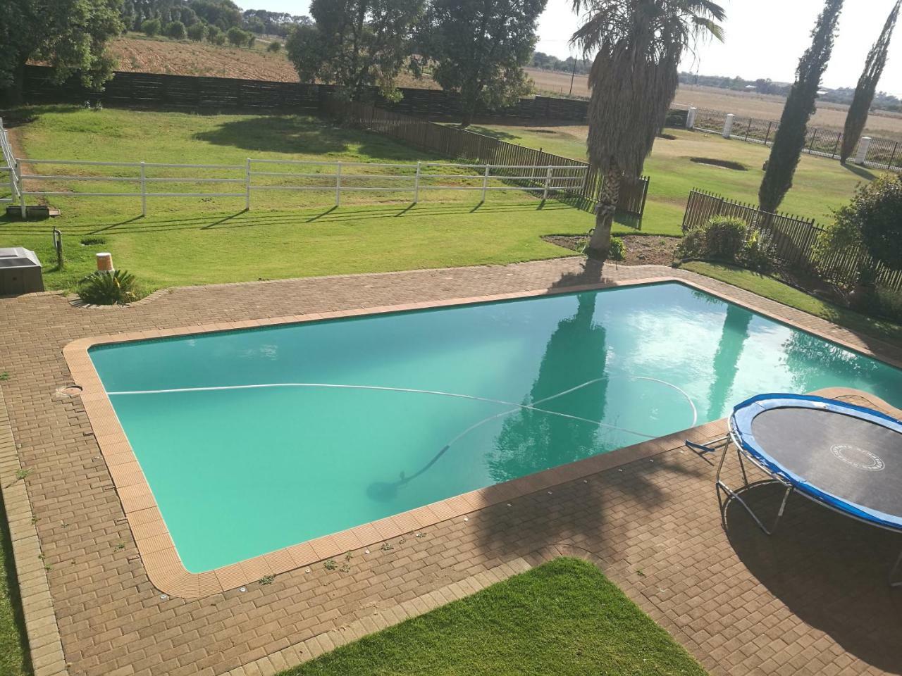 Krige Lodge B&B Bloemfontein Exteriér fotografie